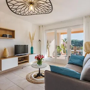 Apartment La Girelle De Giens, Hyères